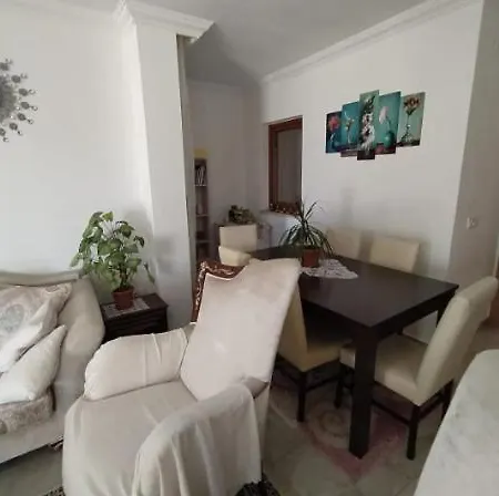 Vila Datca'Da Bueyuek Genis Bahceli Cazip Ev *