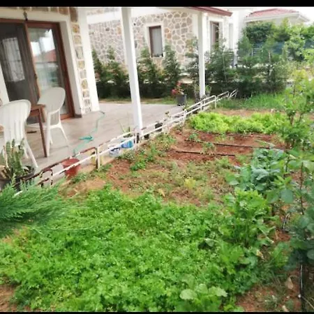 Datca'Da Bueyuek Genis Bahceli Cazip Ev Villa