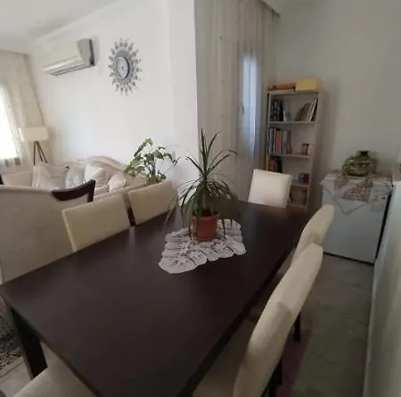 Datca'Da Bueyuek Genis Bahceli Cazip Ev Villa Datça