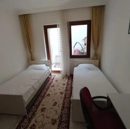 Datca'Da Bueyuek Genis Bahceli Cazip Ev