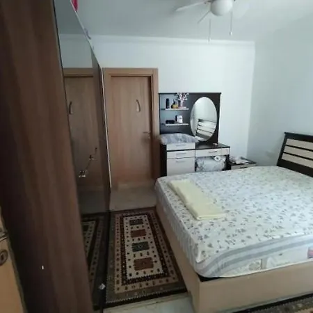 Datca'Da Bueyuek Genis Bahceli Cazip Ev